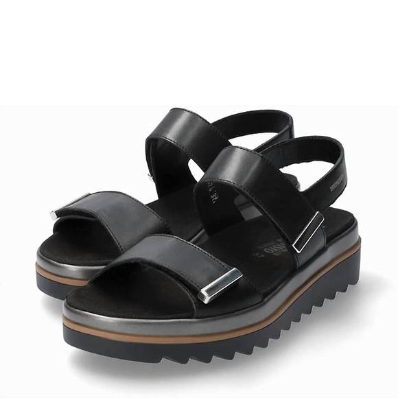 NEW MEPHISTO women's dominica sandal in black